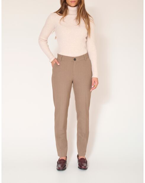 Klark ecrufarbener China-Pullover
