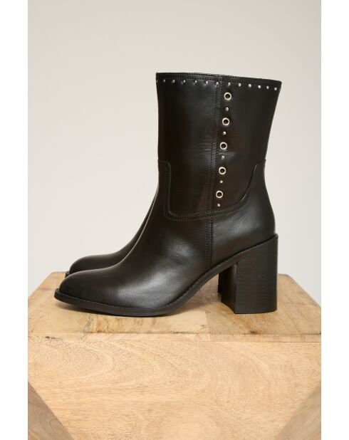 Scarpe nere Noelia