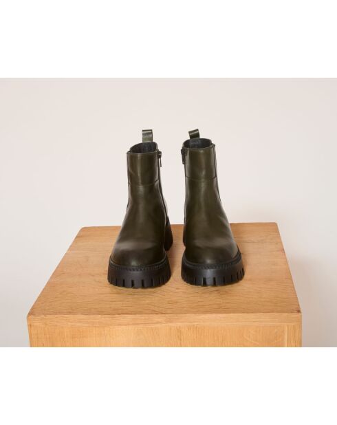 Nabas olivgrüne Lederschuhe