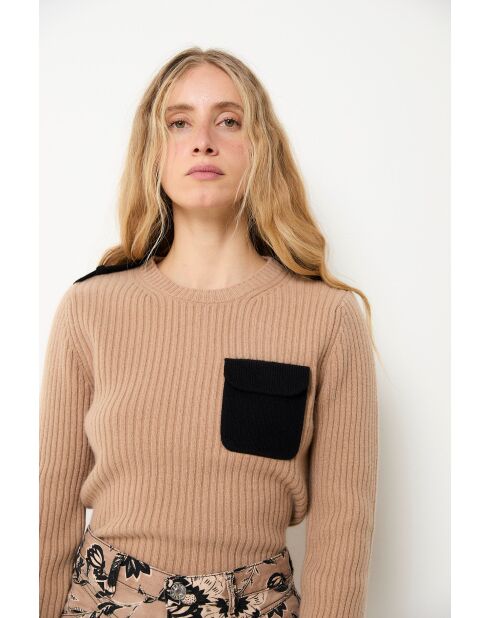 Beiger Wollpullover Militar Punto