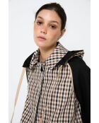 Beiger Trenchcoat von Yuriko Harris