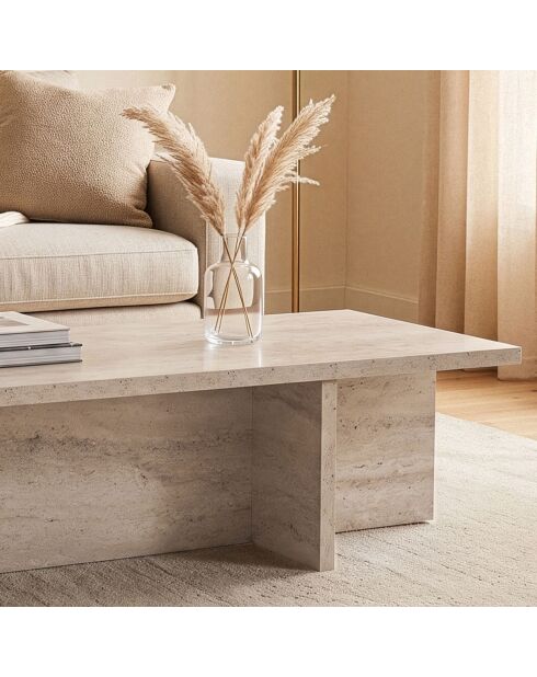 Table basse Harbor avec plateau rectangulaire et pied asymétrique décor travertin - L.120 cm