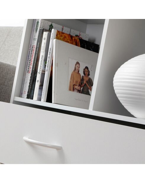 Estante de almacenamiento de 4 compartimentos con un cajón blanco