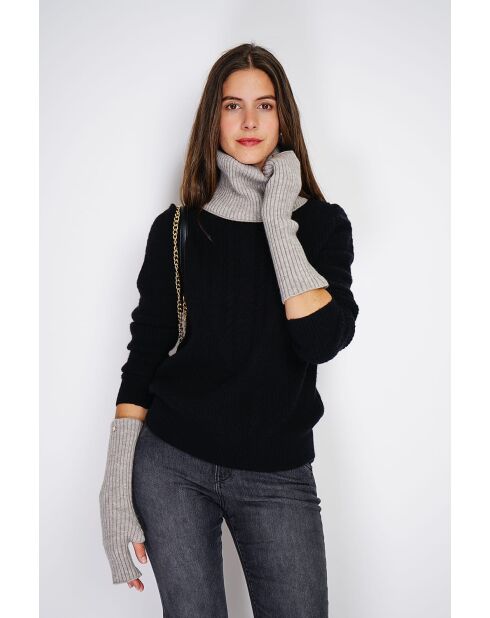 Girocollo Frost in misto cashmere a costine aderenti a 12 fili
