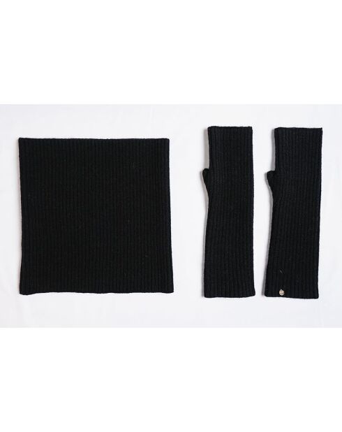Girocollo nero in misto cashmere a costine aderenti a 12 fili