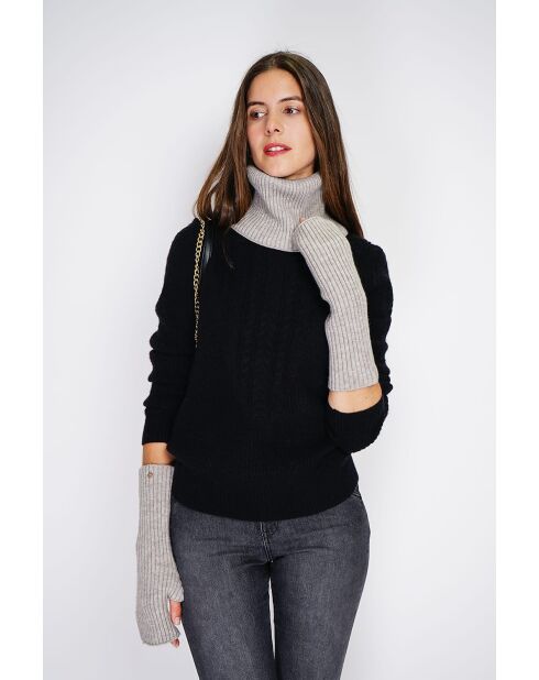 Muffole aderenti Frost in misto cashmere a costine a 12 strati