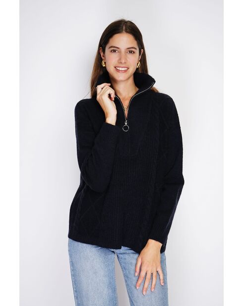 Pull poncho Mary col montant tricotage fantaisie à manche longues noir