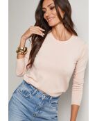 Rosafarbener Pullover im Juli