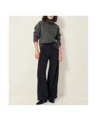 Schwarze Samthose Cap East