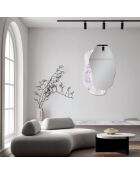 Miroir mural en verre Marostica de forme irrégulière avec insert effet marbre clair argenté - 65 x 1,3 x 100 cm