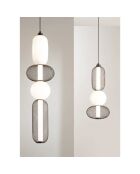 Suspension Oria avec deux éléments en verre soufflé et deux diffuseurs en métal noir - 22 x 264 cm