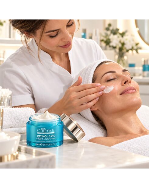 Feuchtigkeitsspendende Nachtcreme mit 0,2% Retinol — 50 ml