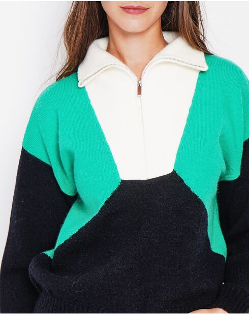 Maïlys schwarzer Langarmpullover mit Trucker-Kragen