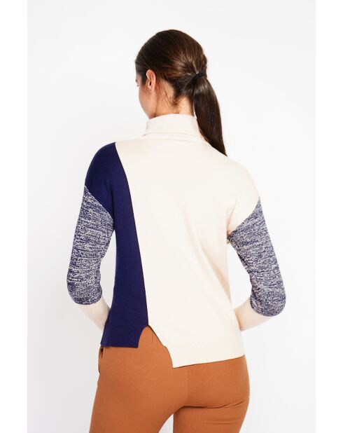 Cremefarbener Langarmpullover mit Stehkragen von Bianca