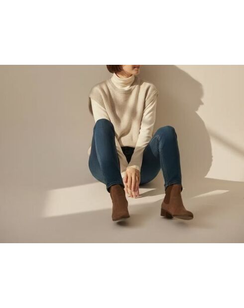 Cremefarbener ärmelloser Wollpullover mit Rundhalsausschnitt Yasmine