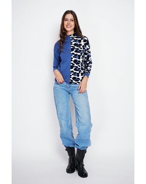 Jersey de cuello alto Carla, manga larga, vaqueros azules