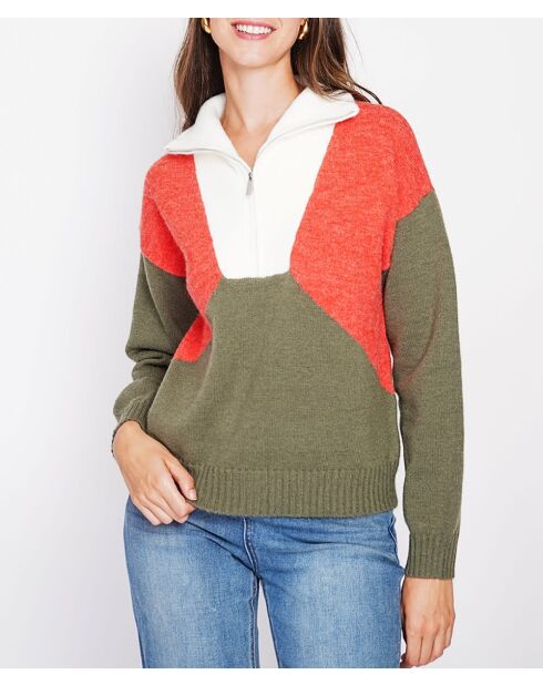 Khakifarbener Langarmpullover mit Trucker-Kragen Malika