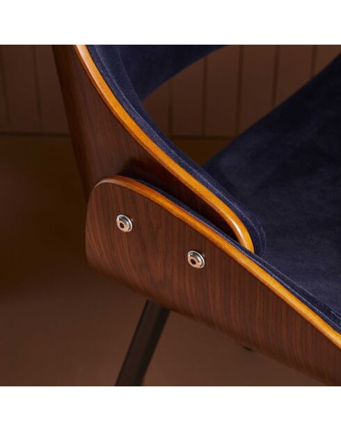 Chaise finition noyer avec assise en velours bleu Mannix - 56 x 54 x 78 cm