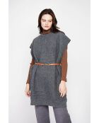 Vestido tipo poncho con cuello redondo tipo lobo