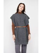 Vestido tipo poncho con cuello redondo tipo lobo