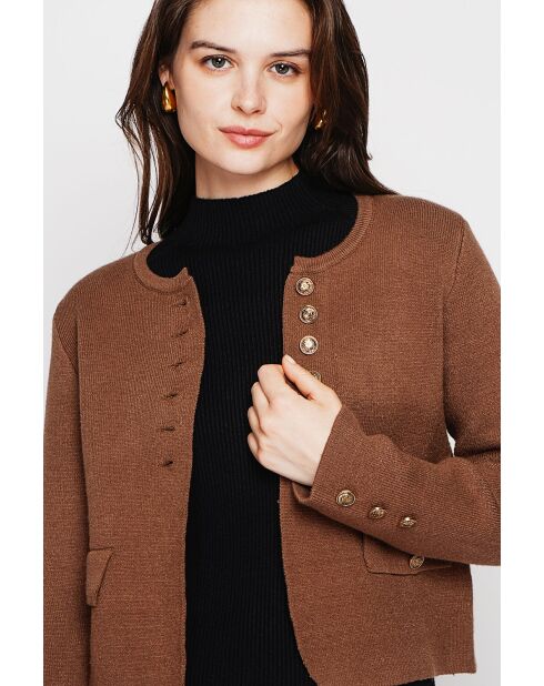Braune kurze Jacke mit Knöpfen