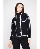 Chaqueta negra de cuello alto