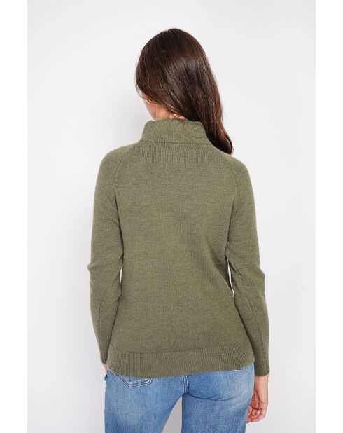 Jersey caqui de cuello alto