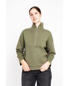 Khakifarbener Pullover mit Stehkragen