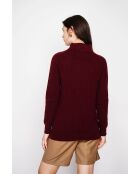 Jersey burdeos de cuello alto