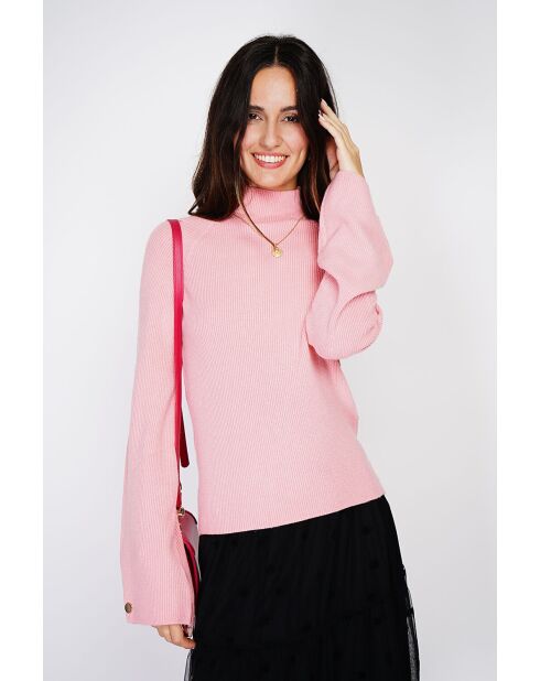 Jersey rosa de cuello alto en mezcla de cachemir