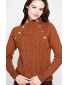 Jersey marrón de cuello alto
