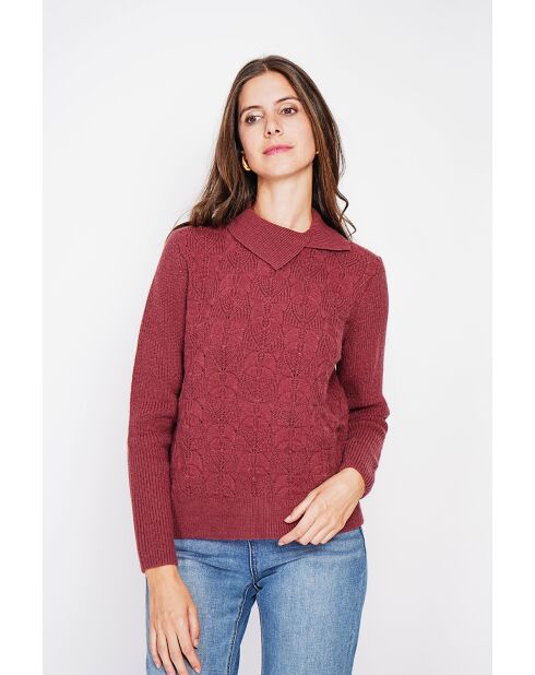 Jersey burdeos de cuello alto con doble botonadura