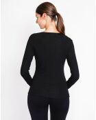 Envía una camiseta negra