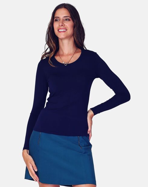 Envía una camiseta azul medianoche
