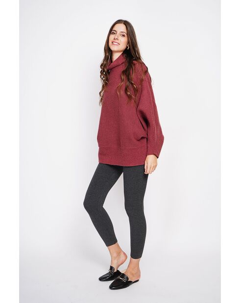 Bordeauxrode poncho-trui met col