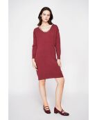 Abito bordeaux con colletto in perle