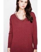 Abito bordeaux con colletto in perle