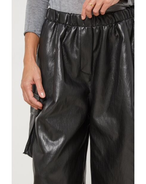 Schwarze kurze Hose Melby
