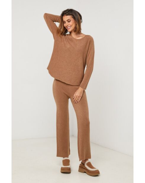 Ensemble Verona camel