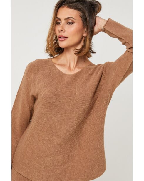 Ensemble Verona camel