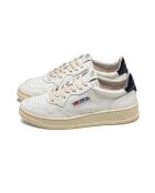 Baskets basses en cuir Medalist blanc/bleu marine