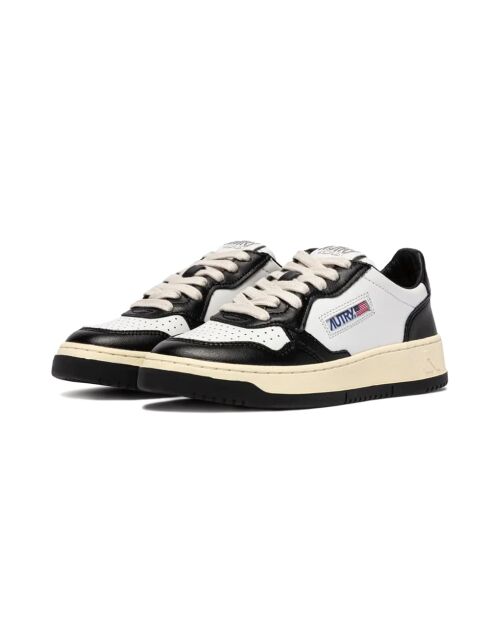 Low-Top-Sneaker Medalist aus Leder in Weiß/Schwarz