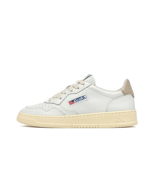 Low-Top-Sneaker Medalist aus Leder in Weiß/Grau