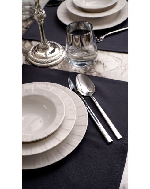 Set de vajilla de porcelana blanca Zumrut - 18 piezas