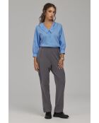 Pantalones grises con botones de Brandeburgo de corte clásico