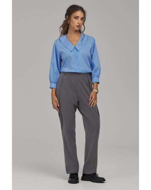 Pantalon gris à boutons brandebourg coupe classique