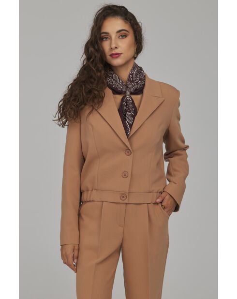 Blazer caramel court à ourlet élastiqué