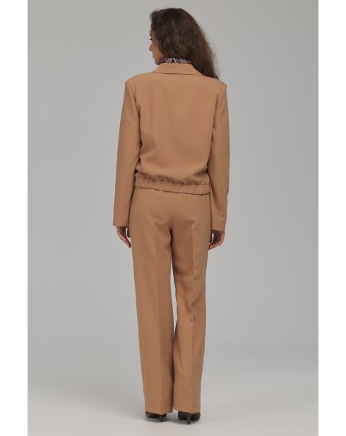 Blazer caramel court à ourlet élastiqué
