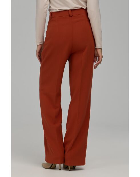 Pantalon gingembre droit à plis marqués