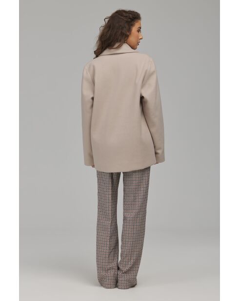 Veste beige à col élégant